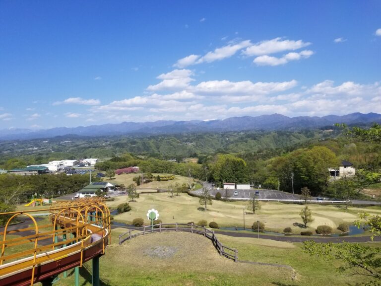 下伊那の公園紹介 長いローラーすべり台がある リフレッシュパーク下條 Fulle